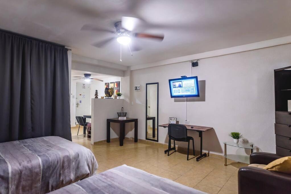 Departamento Comodo centrico Tv Ac wifi cocina parking, letra C Ciudad Valles Esterno foto
